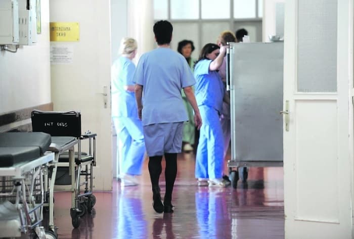 Sindikat medicinskih sestara i tehničara Srbije: Kolege, vreme je da se probudimo!
