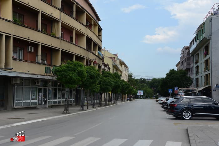 Čačak: Nedelja... nigde, nikoga (FOTO)