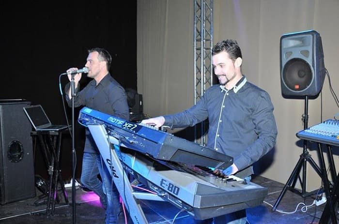 Veče dobrog provoda u restoranu "Romansa"