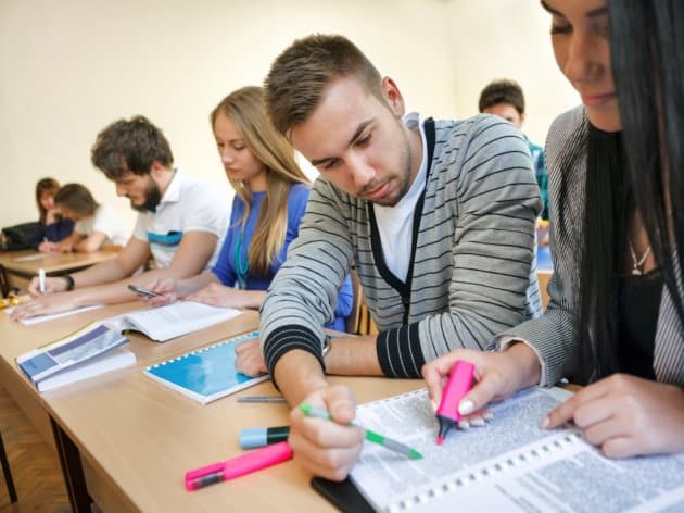 Tender za nabavku nameštaja i kuhinjske opreme za đačke i studentske domove u Srbiji otvoren do 13. marta
