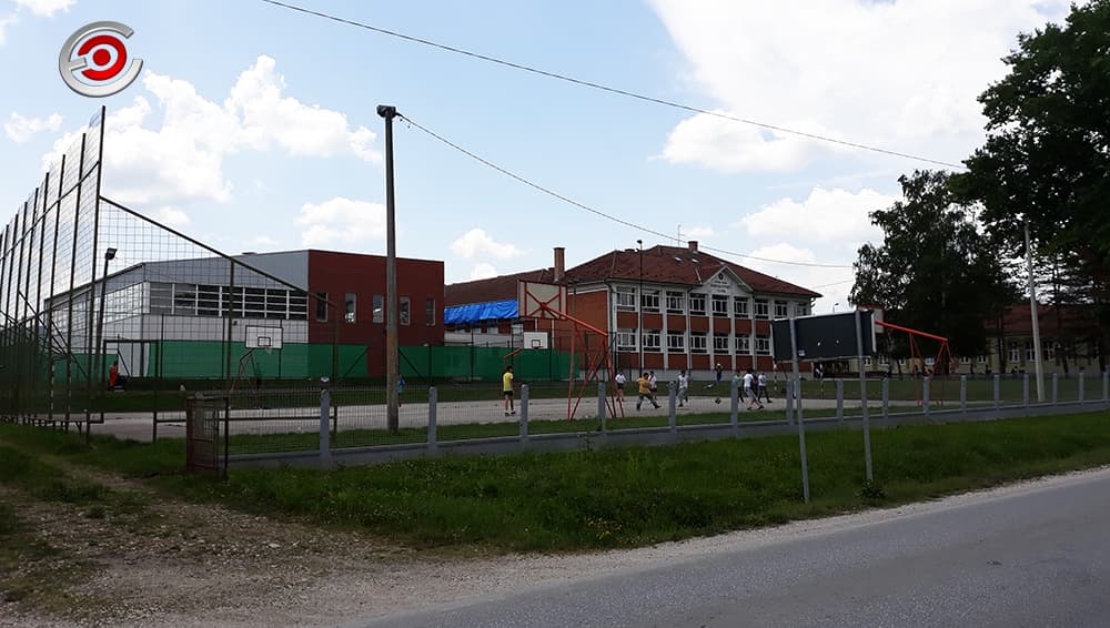 OŠ "Branislav Petrović" iz Slatine dobila donaciju od Ministarstva pravde