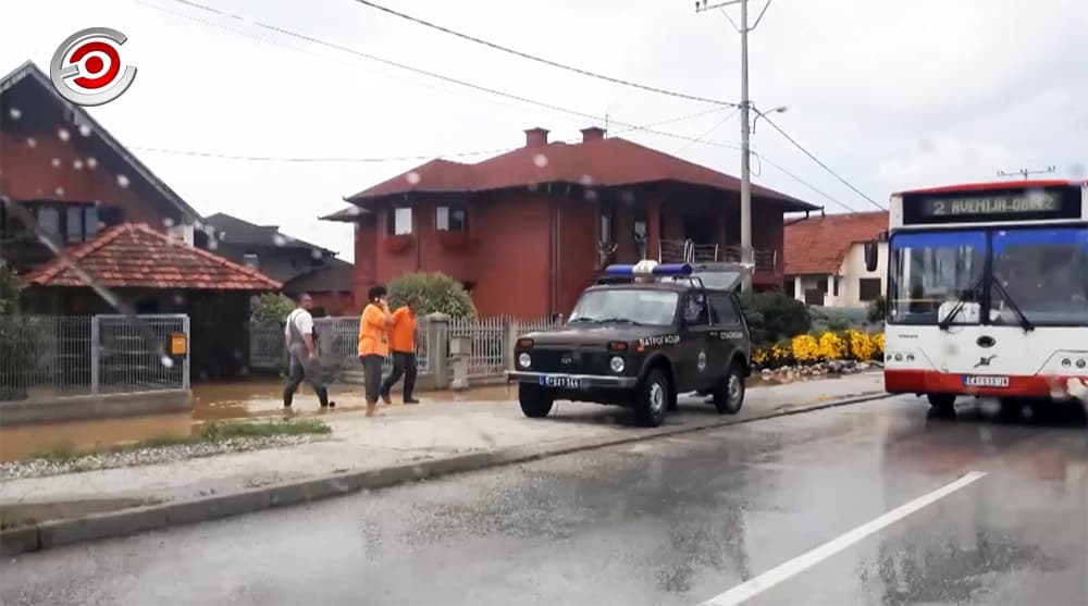CRVENI METEO - ALARM: Upozorenje na jake padavine, kiša do utorka