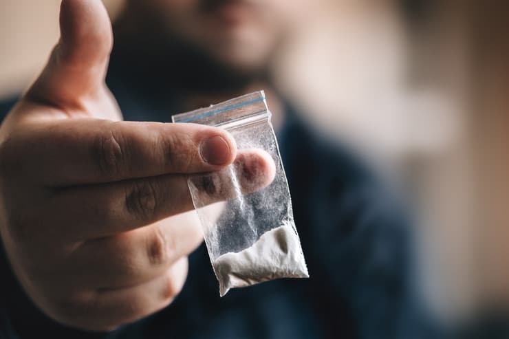 SIVA SMRT, MAJMUNSKA PRAŠINA I KROKODIL Klincima dostupne sve jače i OPASNIJE kombinacije droga
