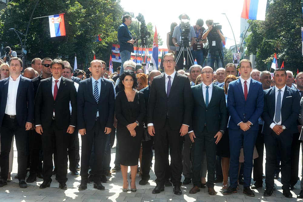 Vučić: Nemamo rešenje na vidiku, molim se Bogu da ga bude u narednih 10 godina (FOTO)