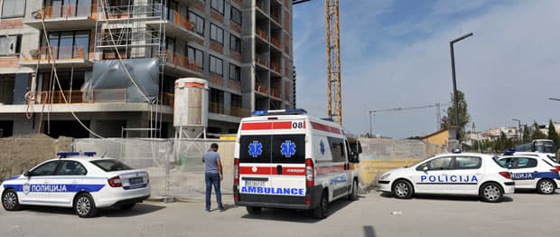 TRAGEDIJA NA GRADILIŠTU: Dva radnika poginula; Štrabag: Nesrećan slučaj, bili su obučeni i prijavljeni