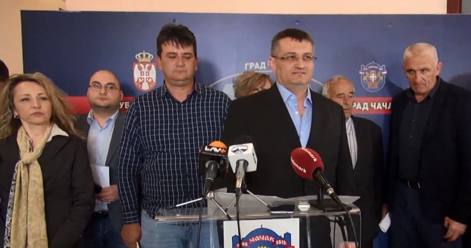 Čačak: Paralelni parlament dela opozicije, četvoro "prebega"... Da li je kraj transferima? (VIDEO)