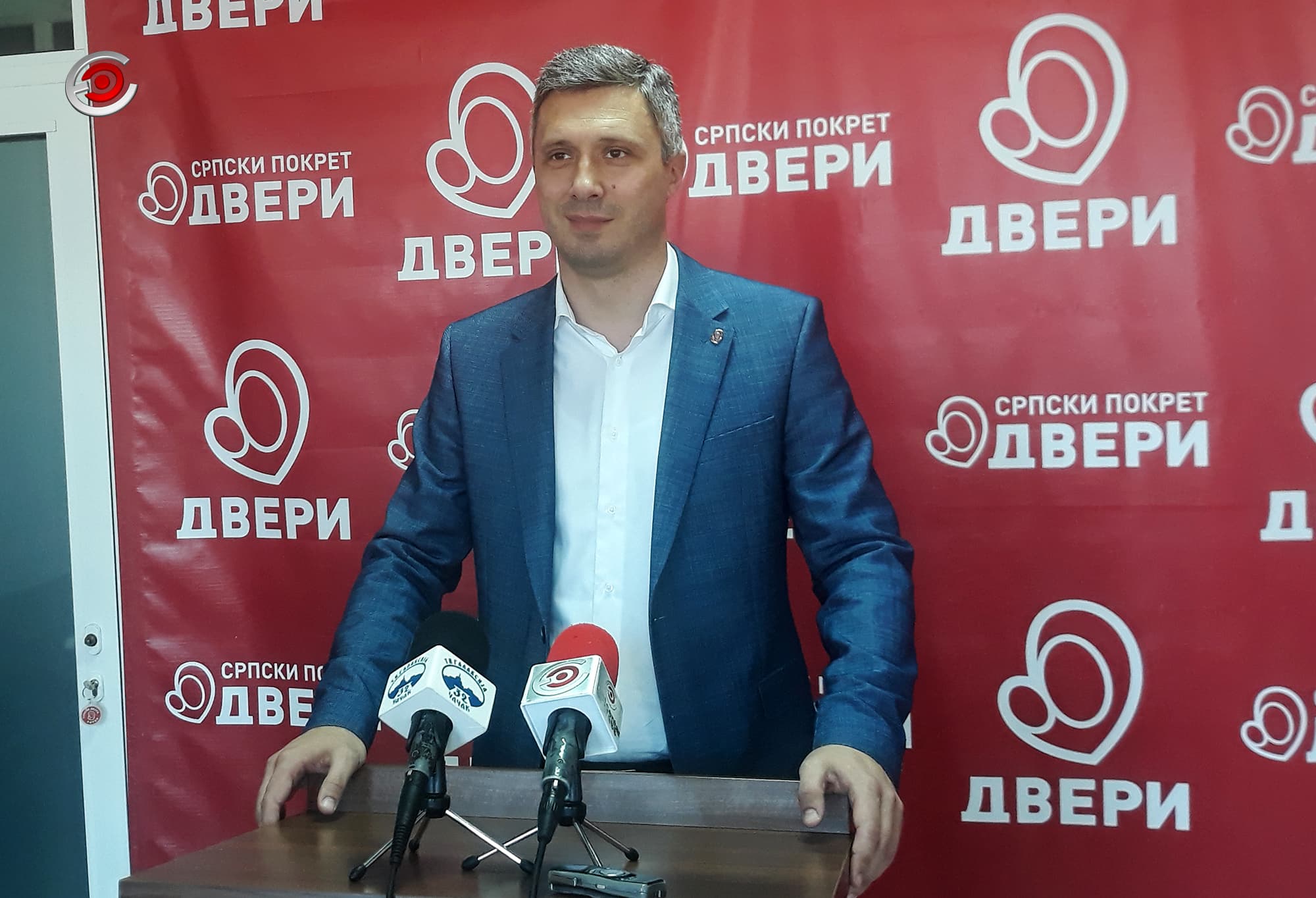 Obradović: Izborna trka vezanih ruku