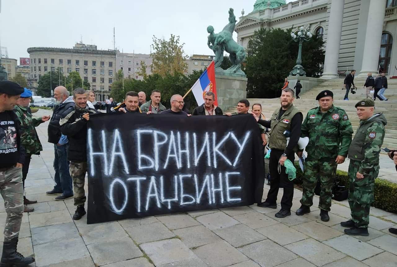 PROTEST: Ratni veterani i vojni invalidi ne odustaju od svojih zahteva, čekaju predsednika Vučića (FOTO)