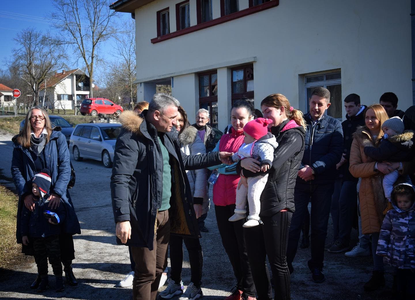 Gradonačelnik Todorović sa saradnicima obišao asfaltirane puteve u Donjoj Gorevnici i Mrčajevcima