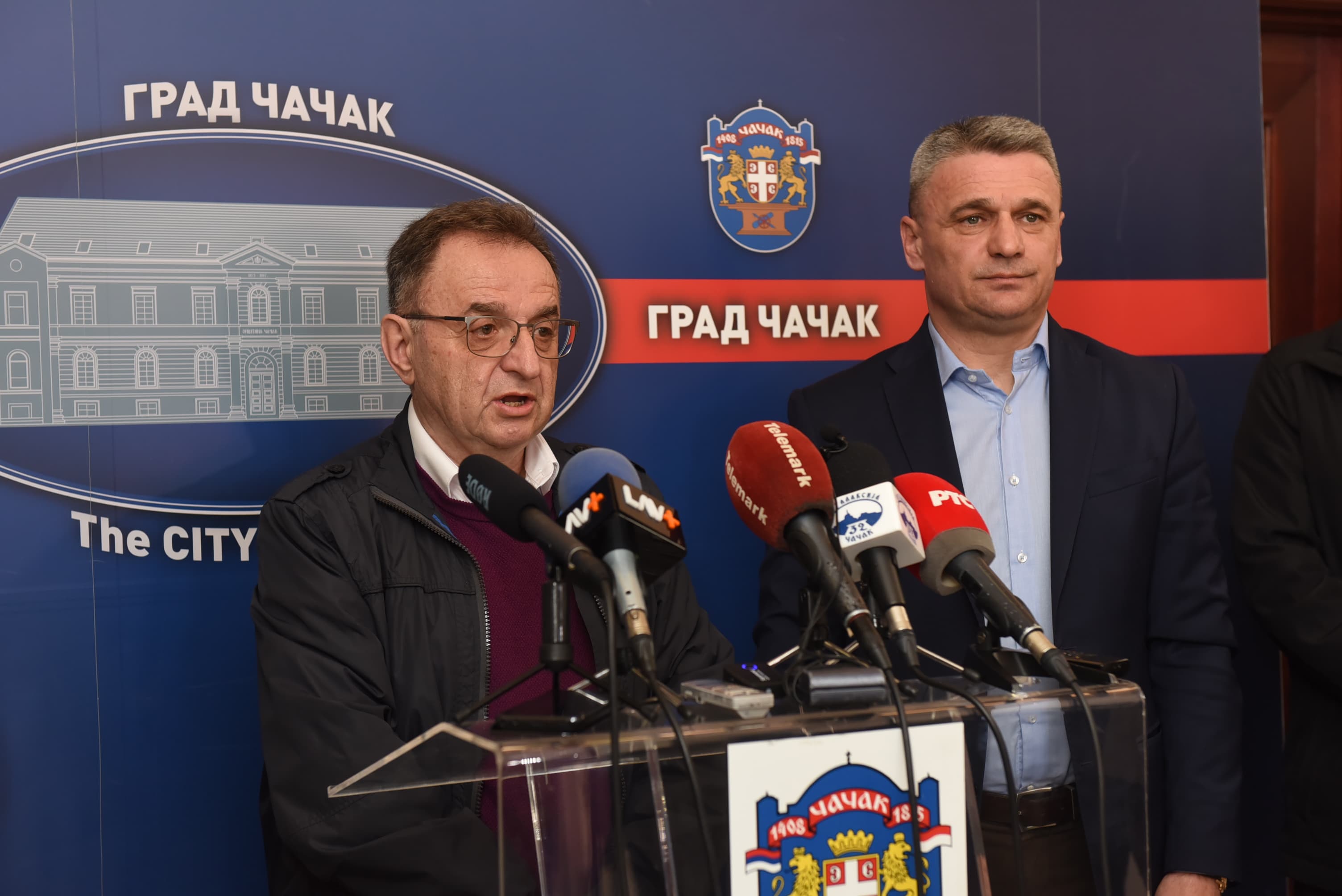 Čačak: U izolaciji više od 300 osoba, prati se stanje jednog deteta