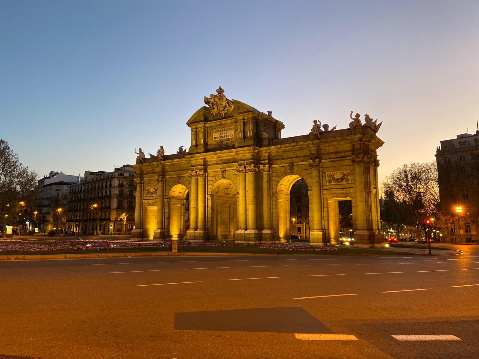 Čačani u epicentru: Madrid u doba korone (FOTO)