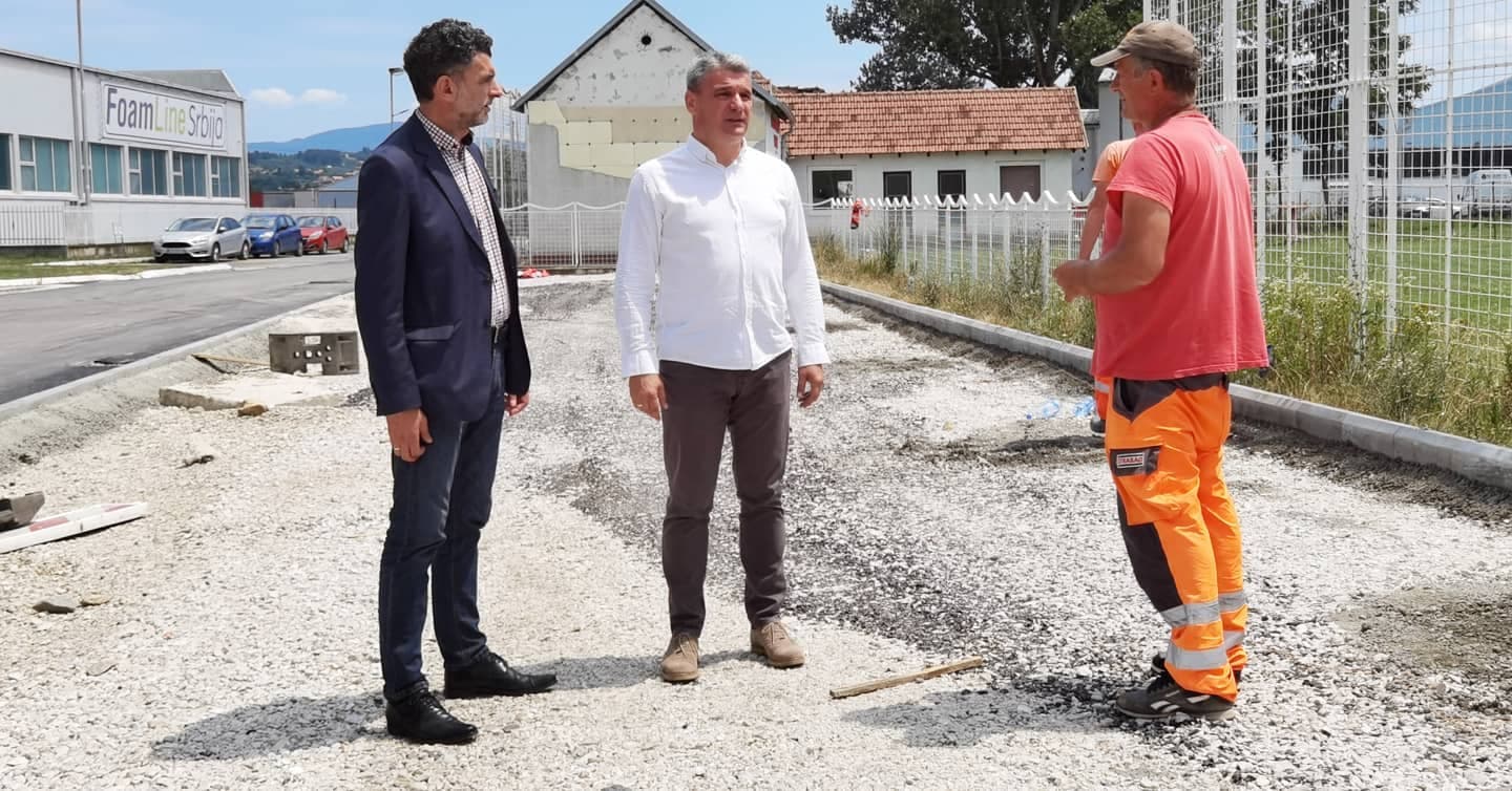 Gradonačelnik Todorović obišao radove na rekonstrukciji puta kod Carinskog terminala u Konjevićima