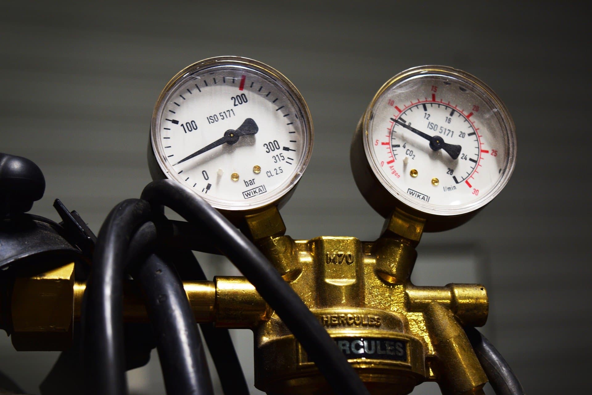 Danas: Srbija kupuje gas po astronomskim cenama, odlaze milioni dolara dnevno