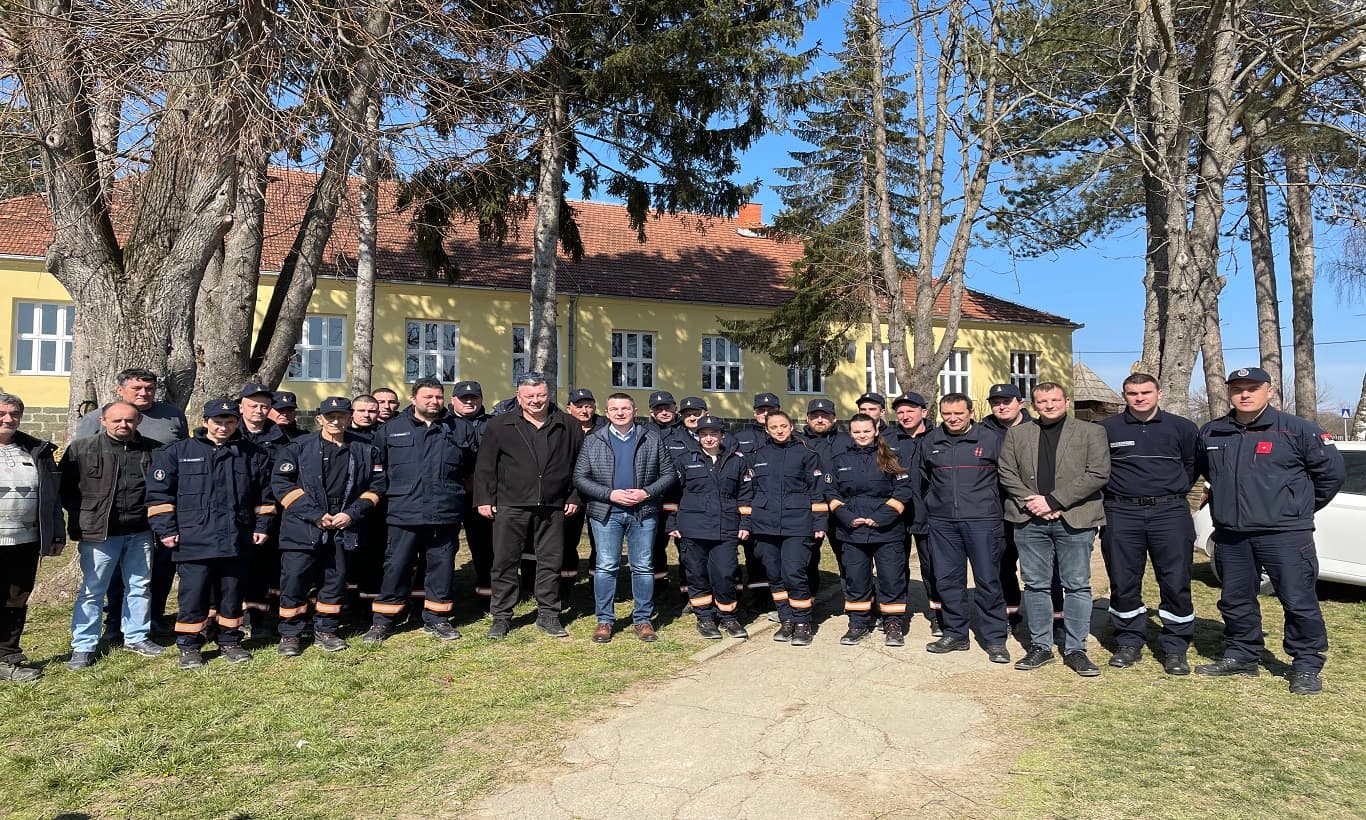 Završena obuka pripadnika Dobrovoljnog vatrogasnog društva â€žGornja selaâ€œ