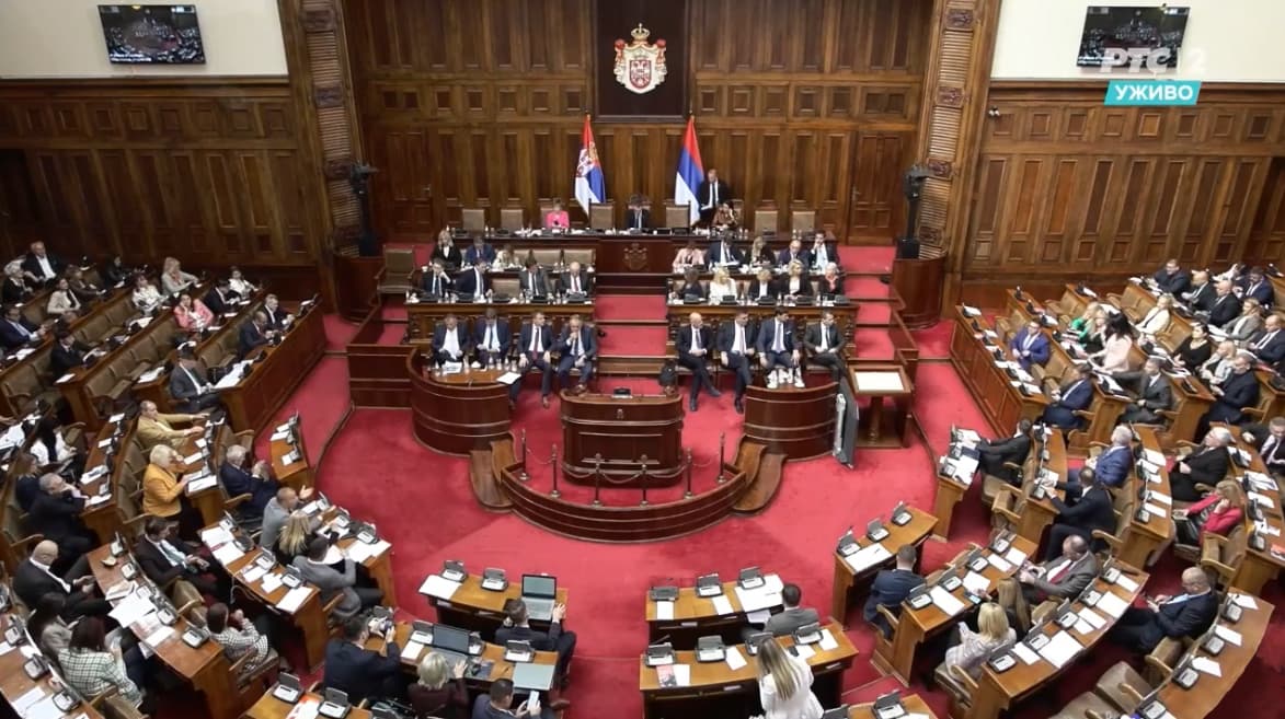 Izglasana nova Vlada Srbije, premijerka i ministri položili zakletvu