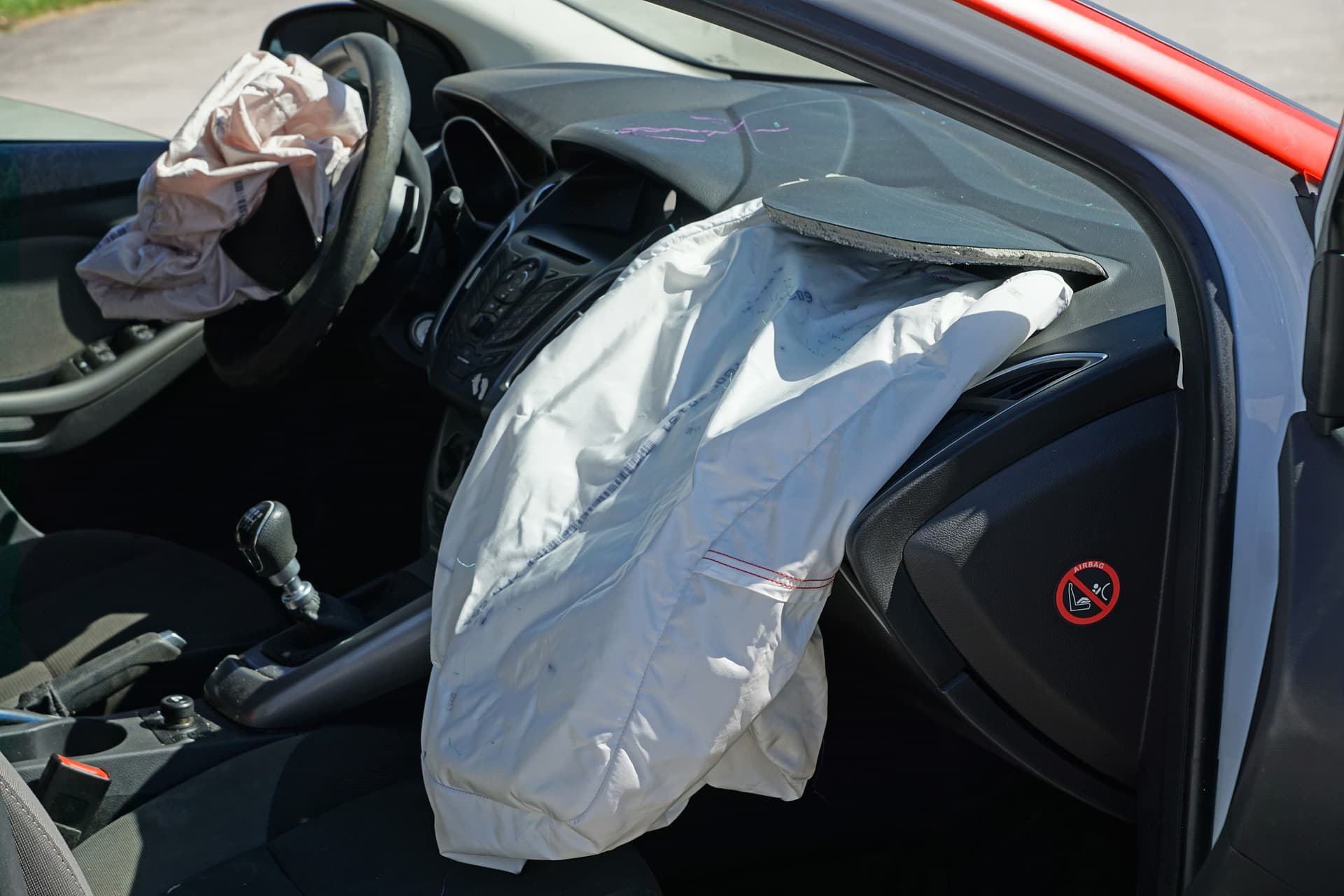Devetnaestogodišnjakinja pod dejstvom kokaina i bez položenog vozačkog ispita izazvala udes na auto-putu u Pakovraću