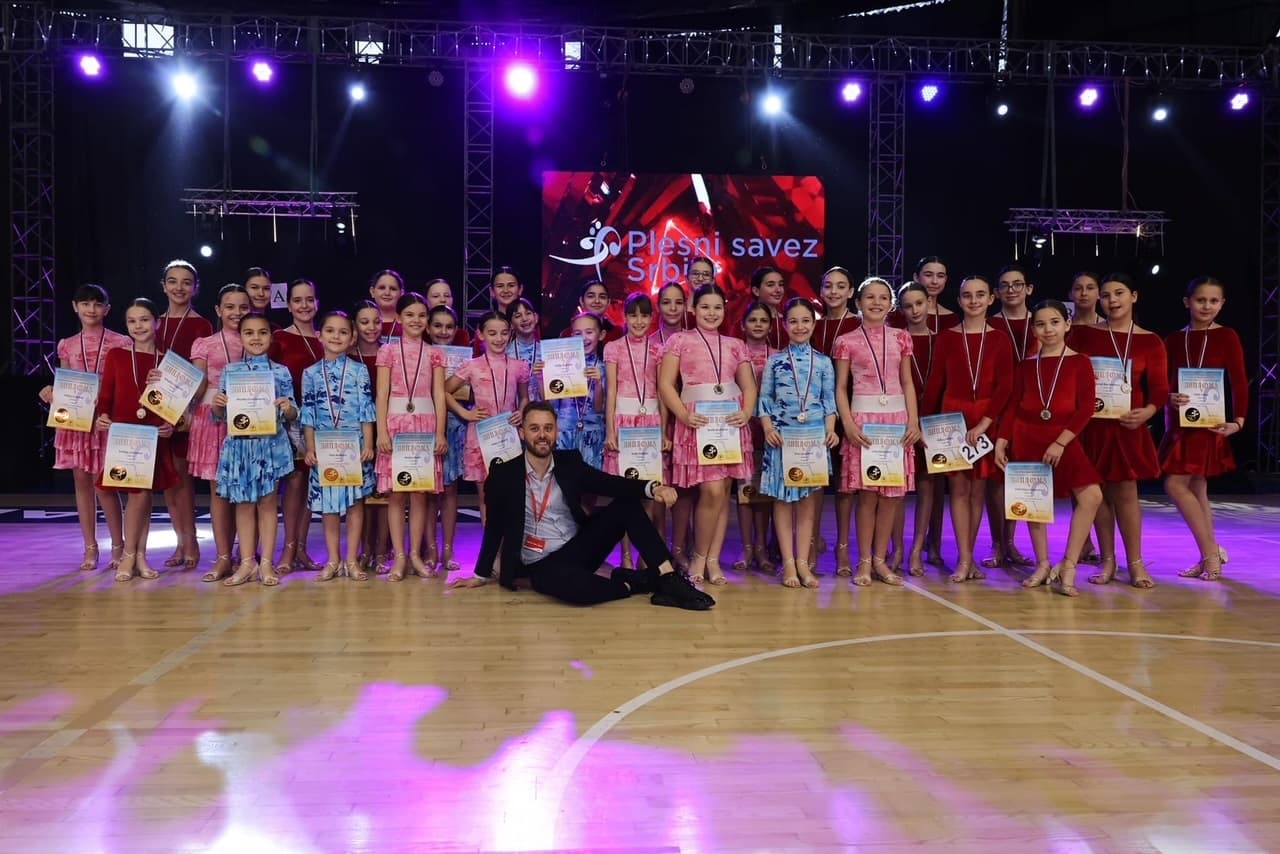 Takmičari Plesnog kluba "Luna" u Top 5 na svetu