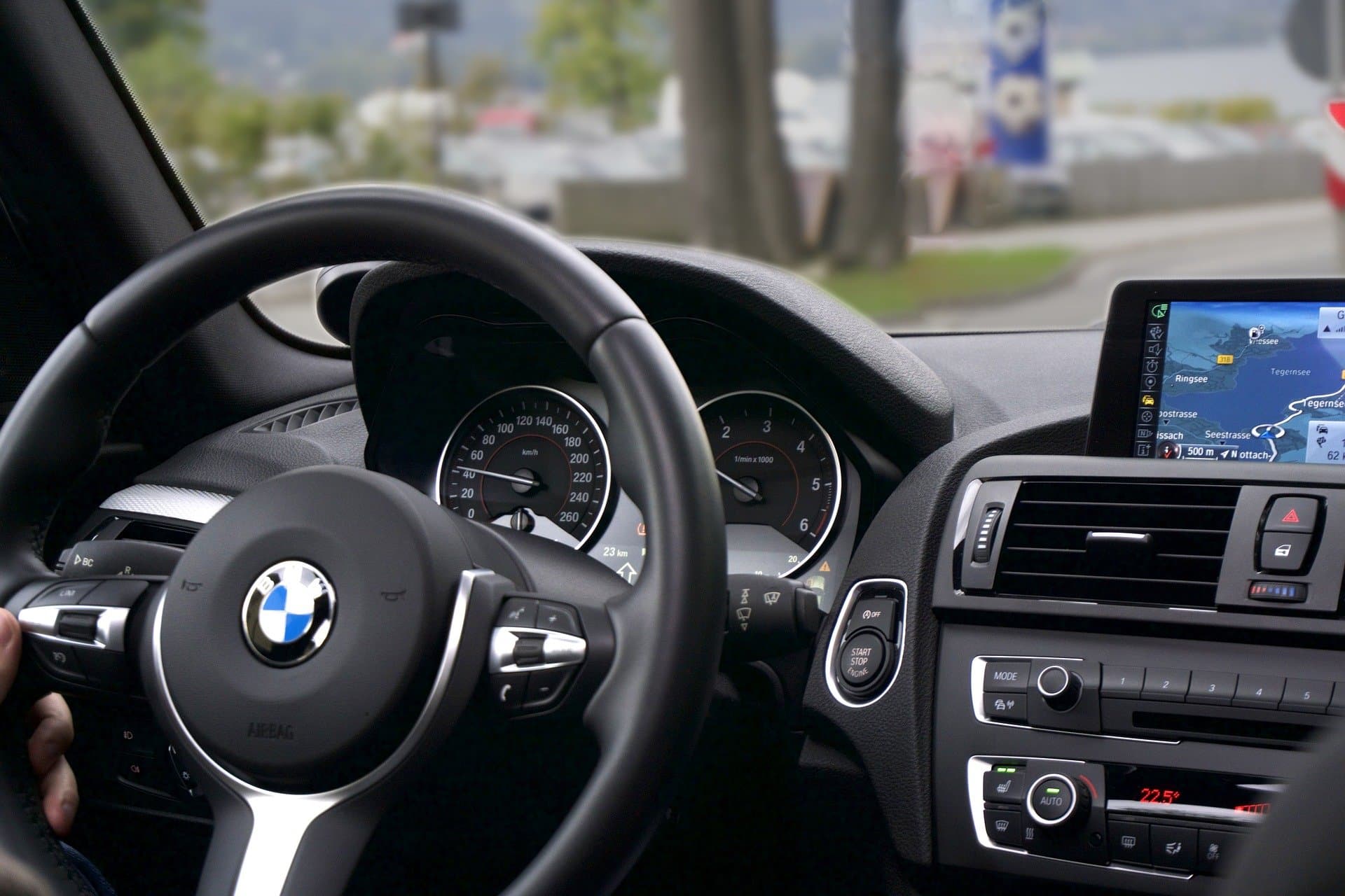Vozio BMW u stanju teške alkoholisanosti