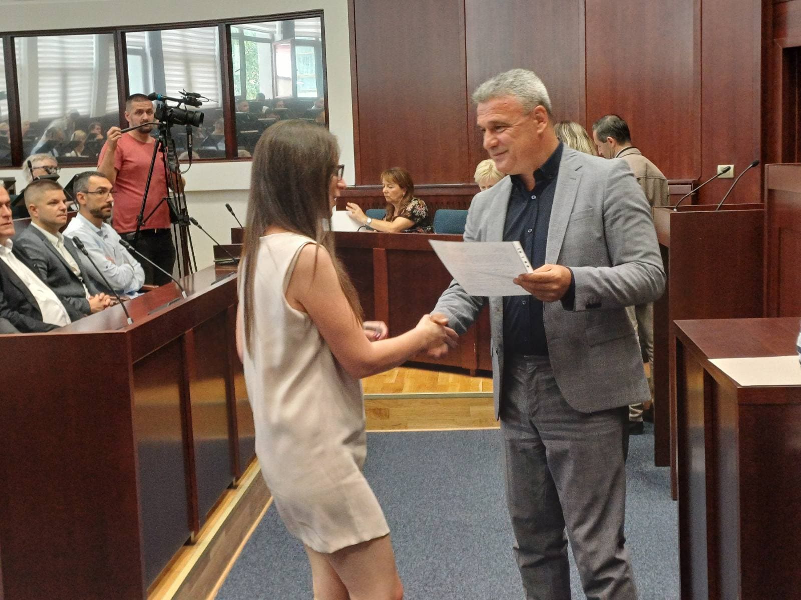 Dodeljene odluke za subvencije za samozapošljavanje i sprovođenje programa stručne prakse