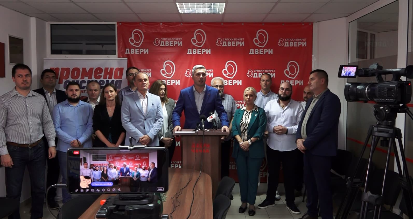 Dveri, Narodna stranka i Dosta je bilo prave izbornu koaliciju