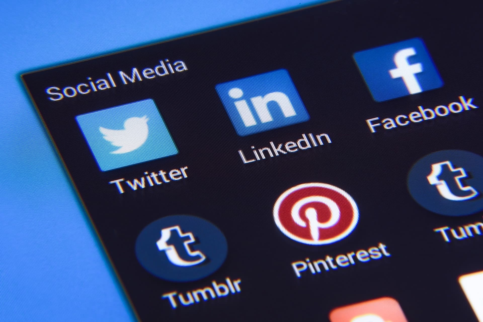 PALI FACEBOOK I INSTAGRAM: Korisnici širom sveta uopšte ne mogu da pristupe mreži