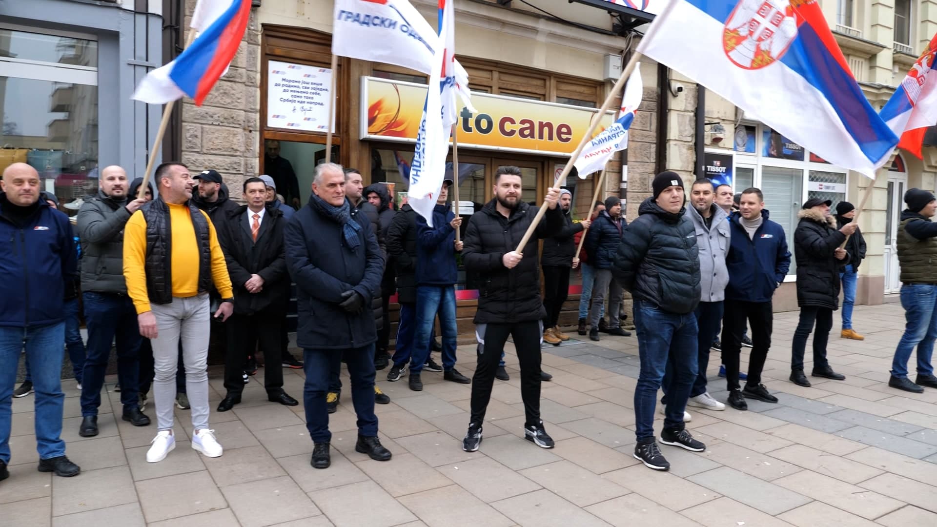 Saopštenja funkcionera SNS nakon današnjeg protesta i incidenata ispred prostorija stranke u Čačku
