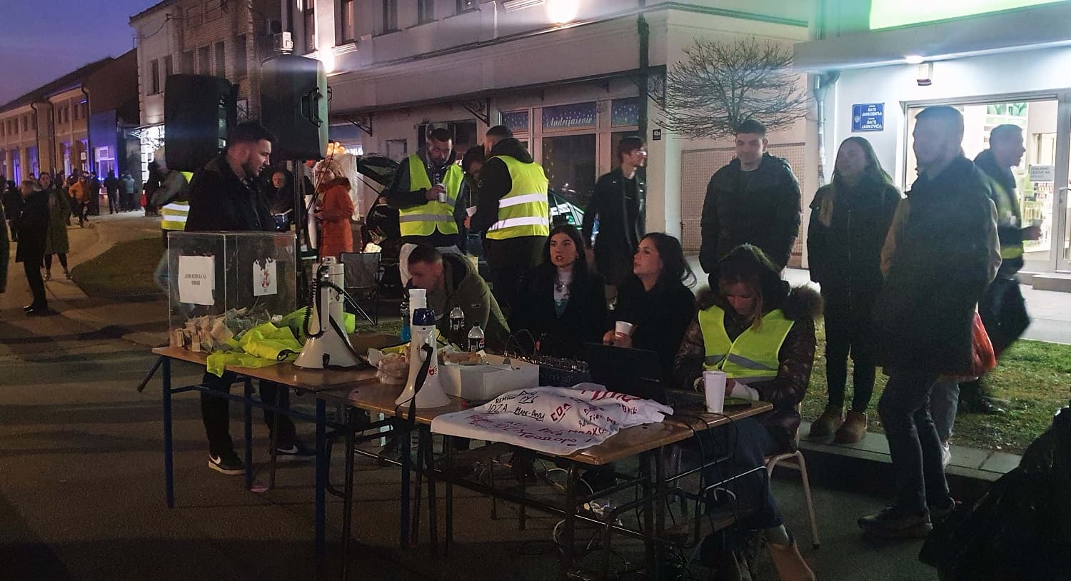 Čačani i studenti u blokadi održali plenum: Bojkot RTS i generalni štrajk