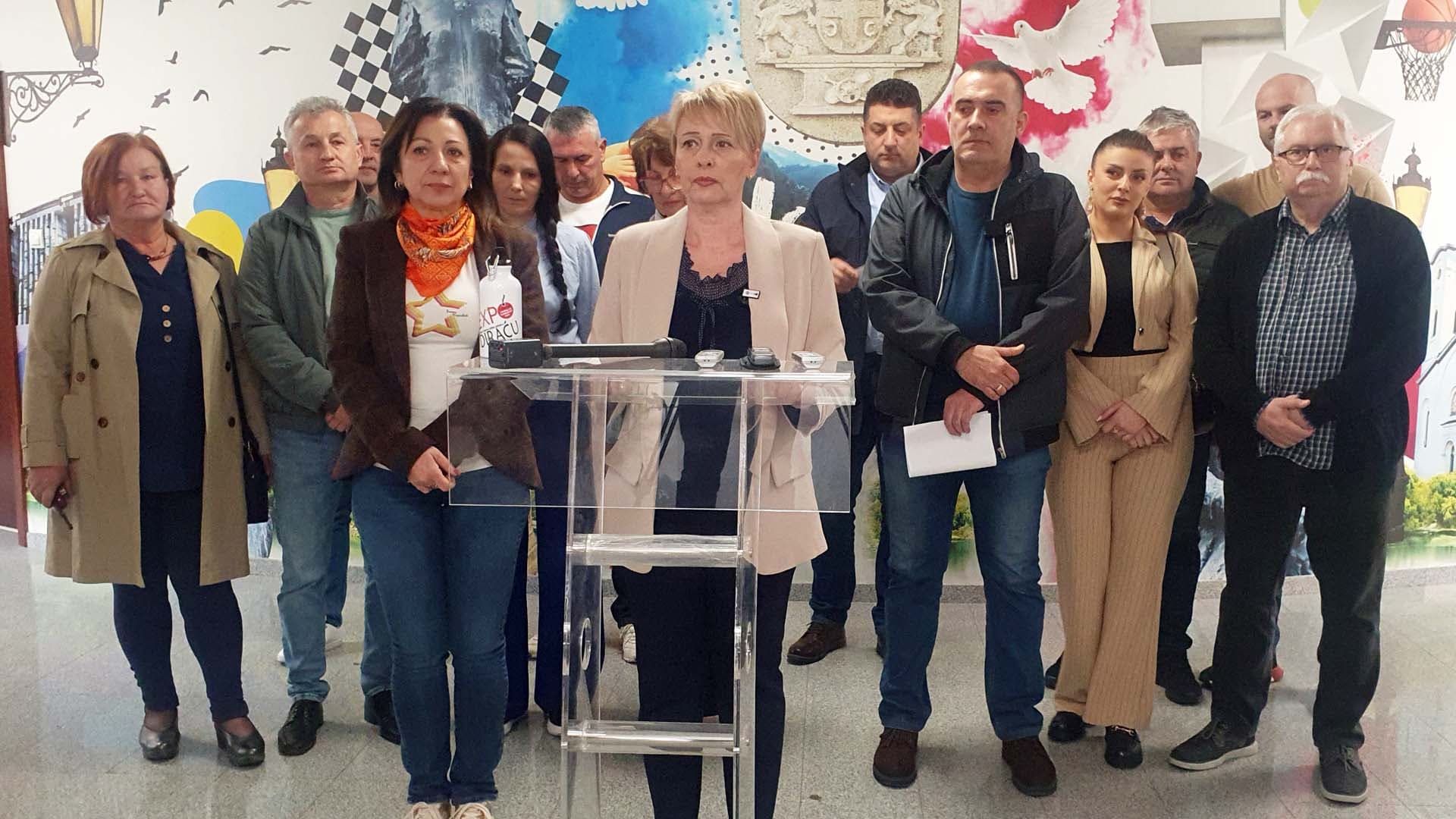Udružena opozicija Čačka: Sednica zakazana za subotu, pozivamo građane da nas podrže ispred zgrade Gradske uprave