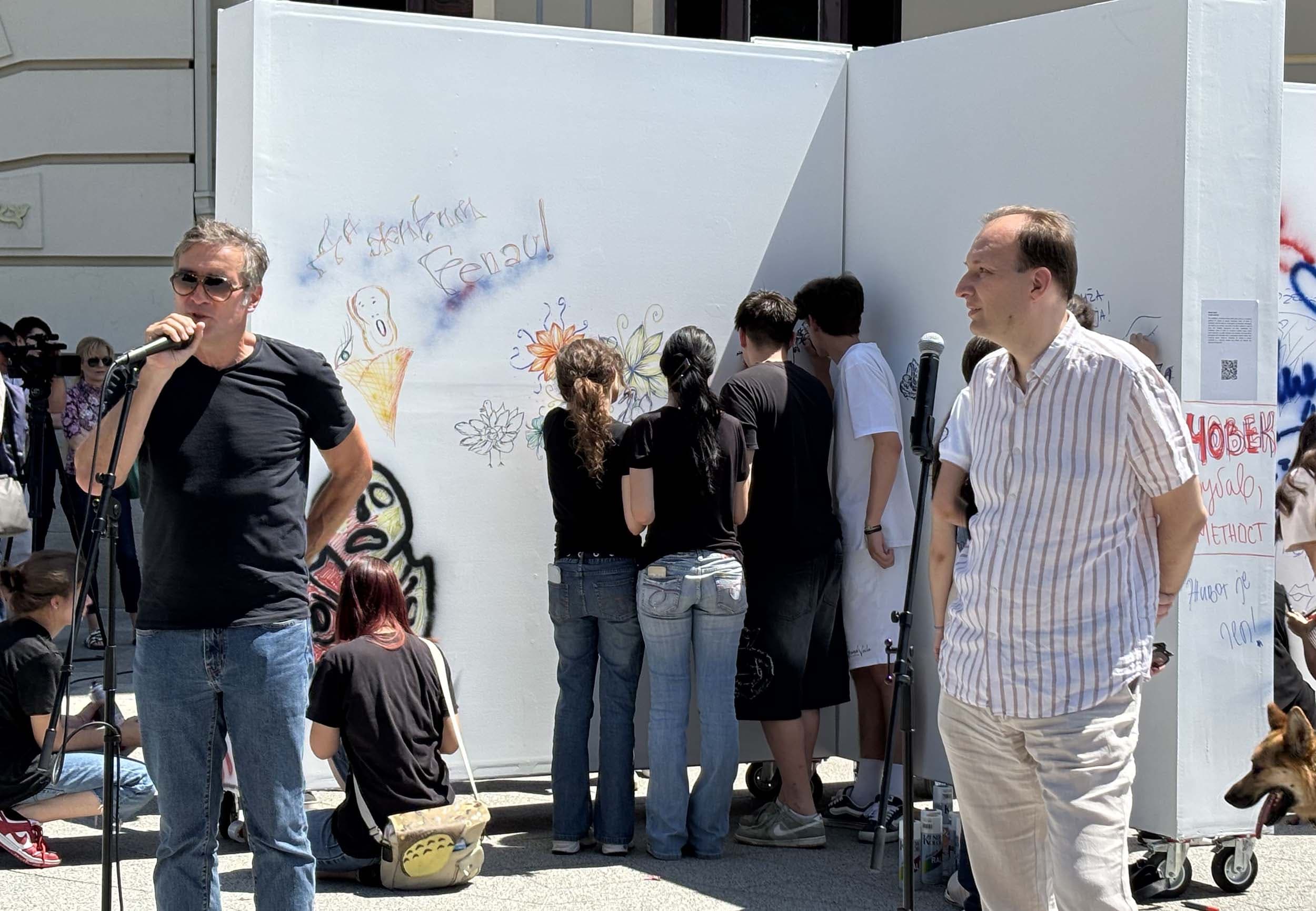 Otvaranje instalacije "If walls could tell" umetnika Miše Kubala u Čačku