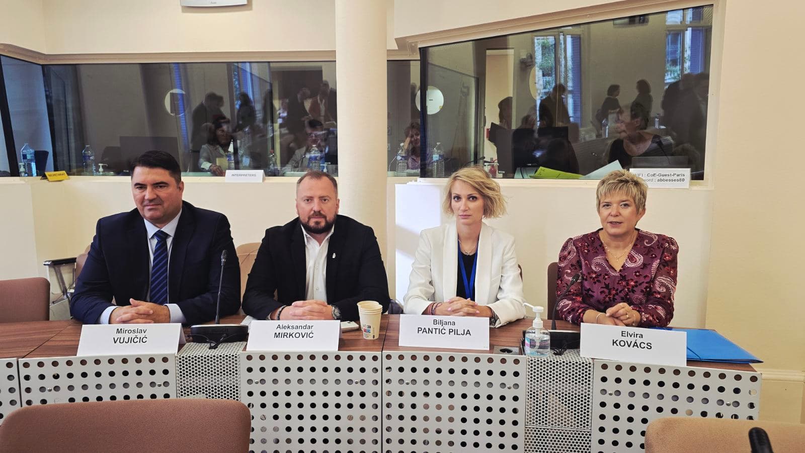 Srpska delegacija na sastancima komiteta Parlamentarne skupštine Saveta Evrope u Parizu