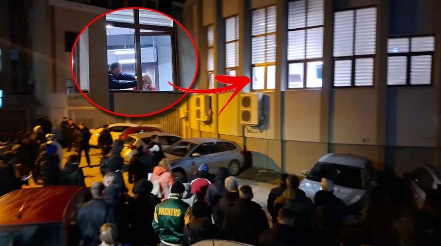 Buka i ometanje skupštinskog zasedanja kao izraz nezadovoljstva građana Čačka