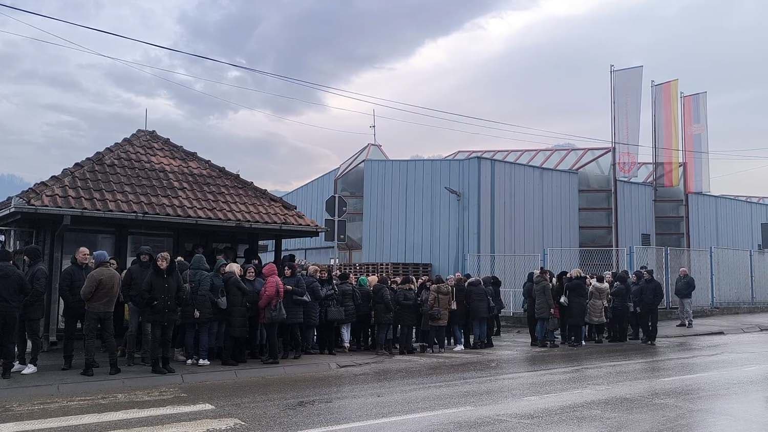 Fabrika čarapa u Ivanjici ide na aukciju po ceni od 888 miliona dinara
