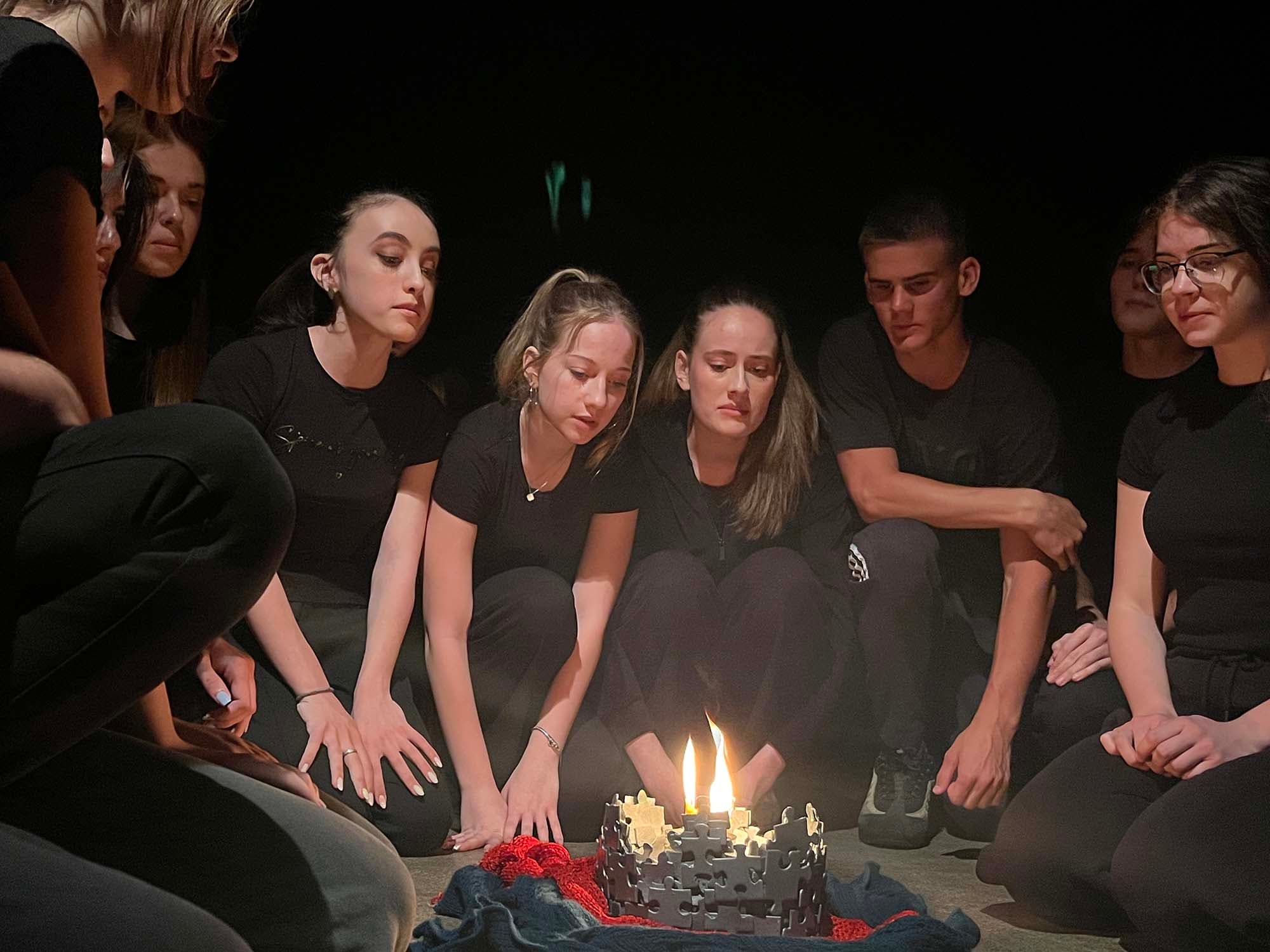 Glumačka radionica Kulturnog centra Čačak pripremila manju dramsku formu "Antigona": "Za ljubav, ne za mržnju ja sam rođena"