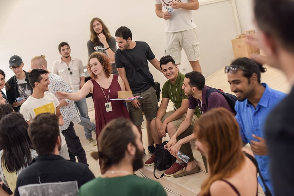 Počela 13. Interakcija: Ženske teme, tri devojke rediteljke i studenti filma iz celog sveta