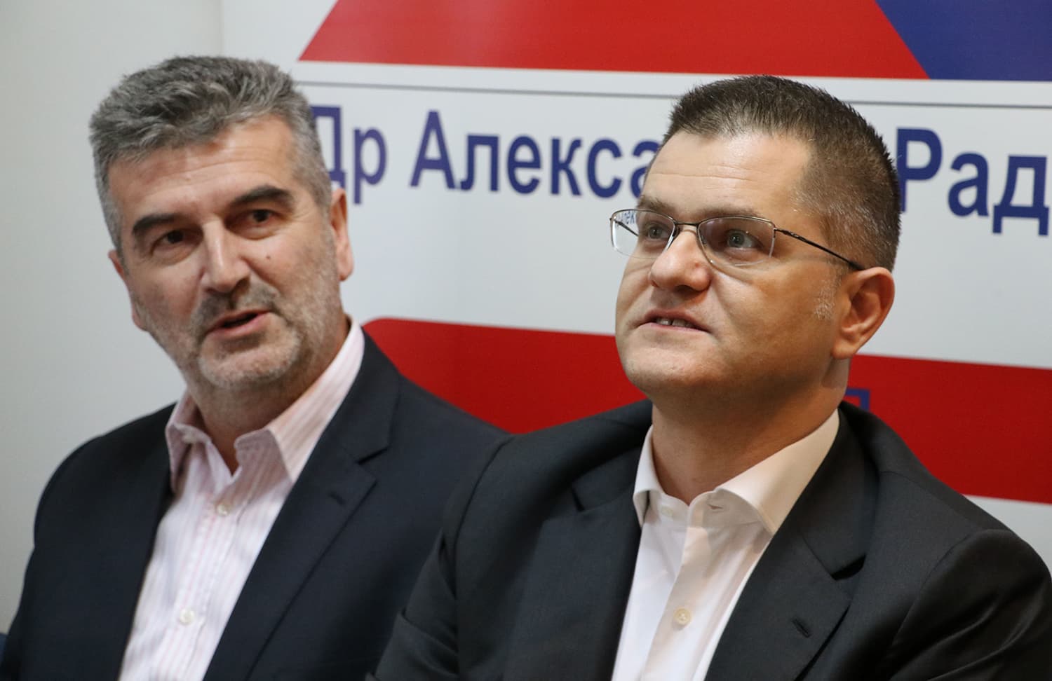 Jeremić: Režirana farsa o propasti pregovora i lažno zastrašivanje naroda, Vučić na korak od priznanja Kosova