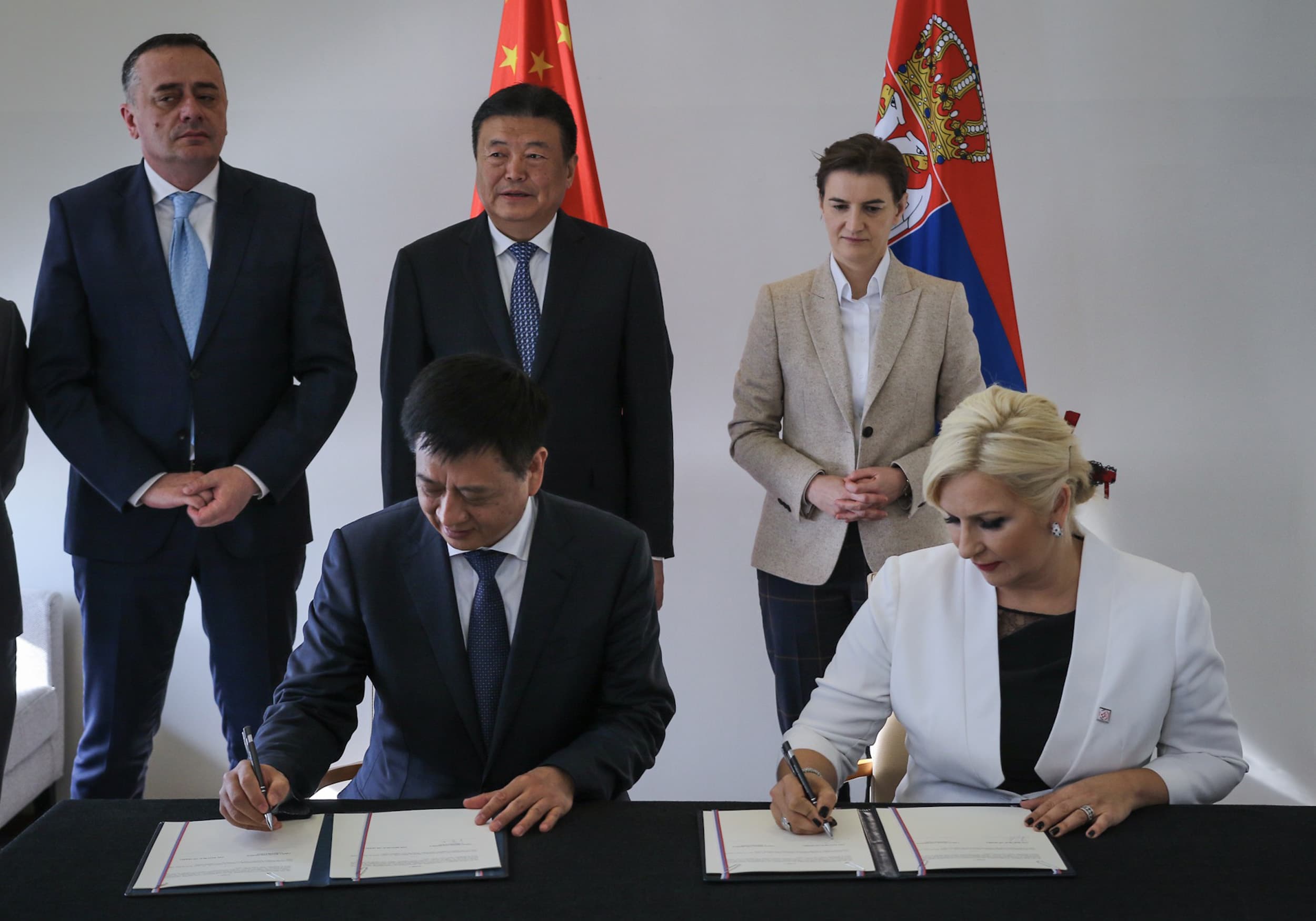 Potpisani ugovori za završetak Koridora 11