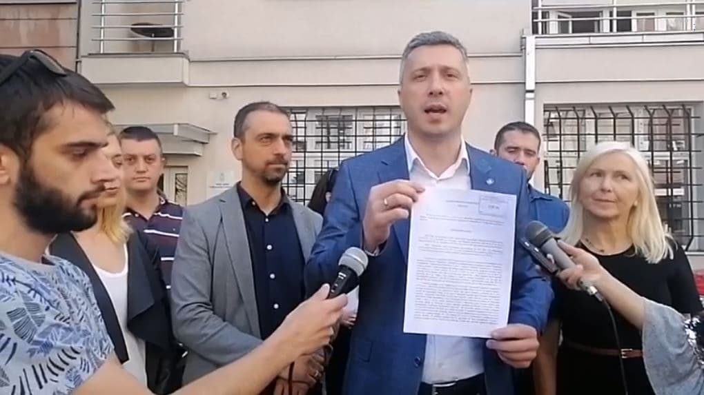 Obradović podneo krivičnu prijavu protiv Vučića zbog narušavanja teritorijalnog integriteta
