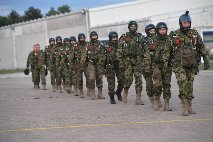 63. padobranska odbila naređenje da izađe na ulice Niša