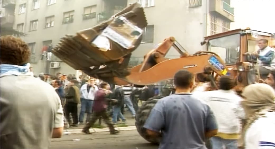 Nova Srbija: 20 godina nakon Petog oktobra, Srbija je ponovo na istorijskoj prekretnici