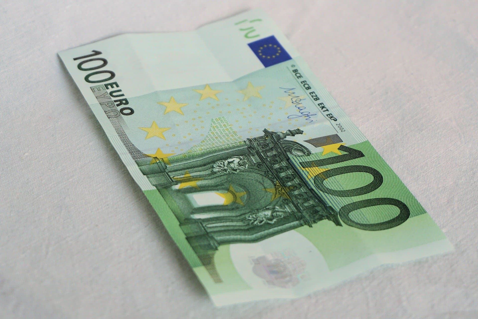 Otvoren link za prijavu mladih za pomoć od 100 evra
