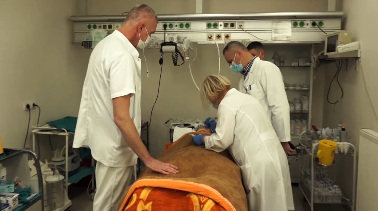 Troje pacijenata hitno prebačeni na Institut za ortopediju "Banjica", u Čačak stigao i načelnik opštine Zvornik