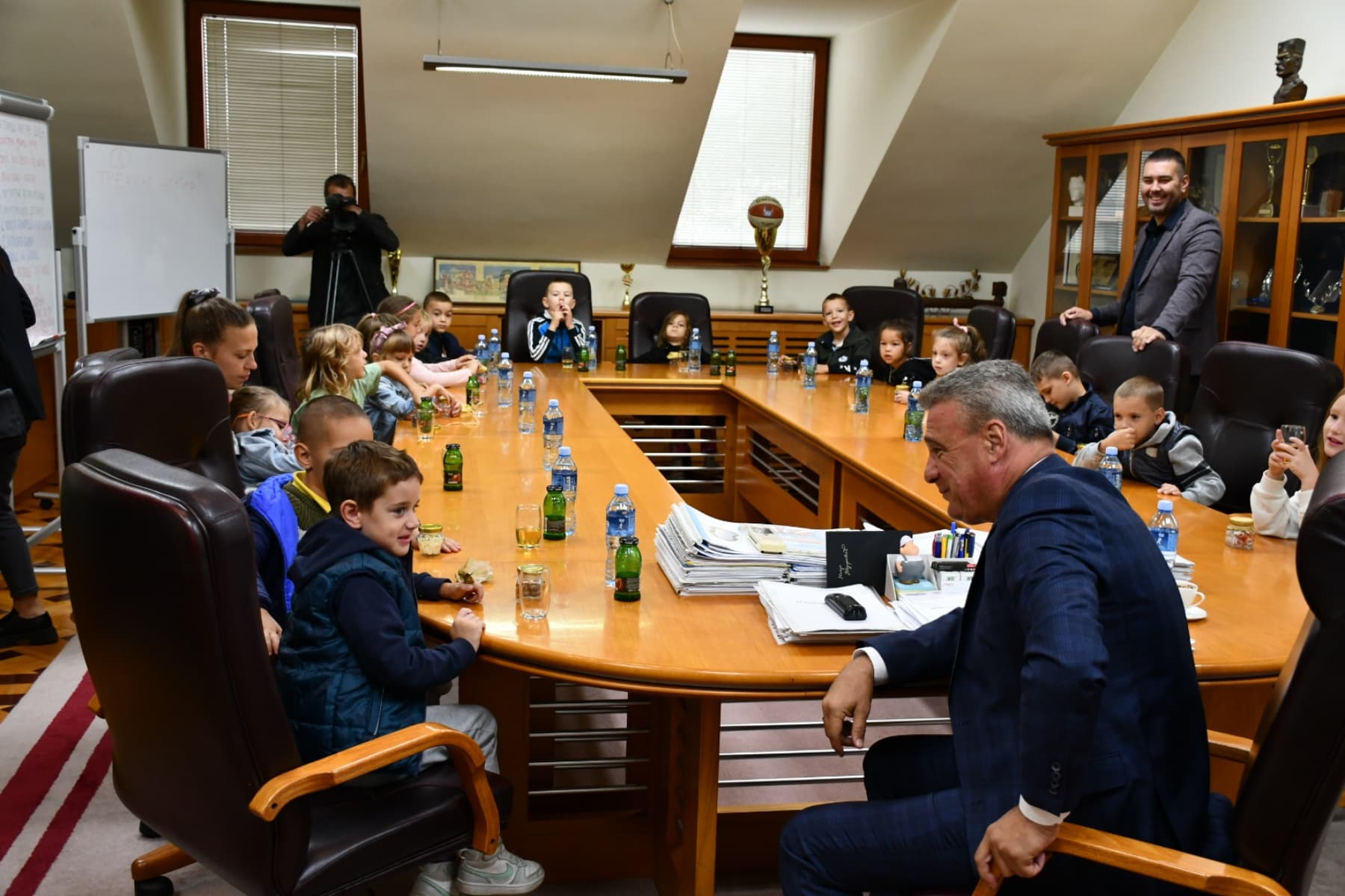 Gradonačelnik Todorović ugostio predškolce iz vrtića "Poletarac"