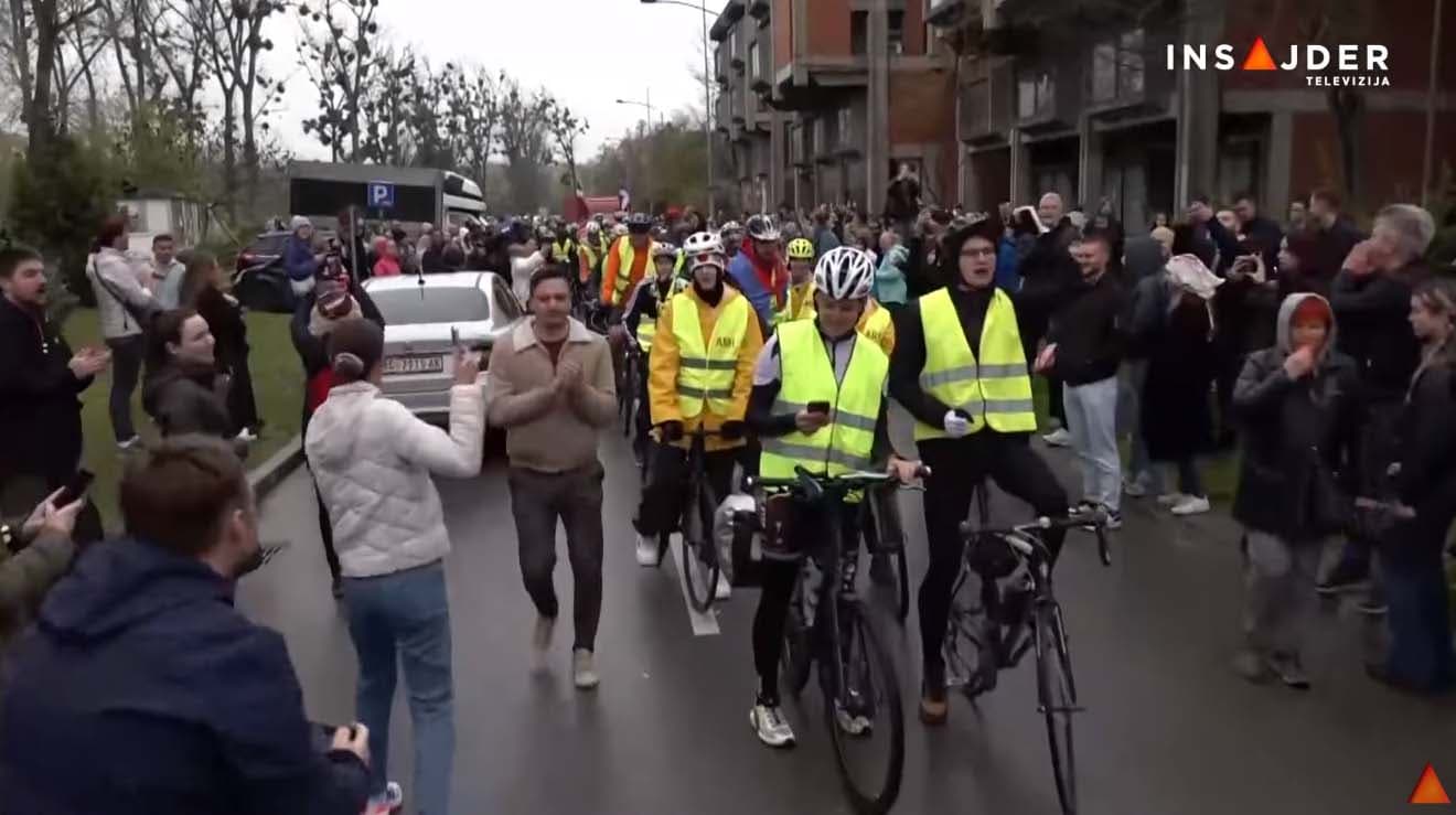 Tura do Strazbura - U Subotici dočekani studenti biciklisti: Vaša ljubav nam daje snagu da odvozimo do kraja