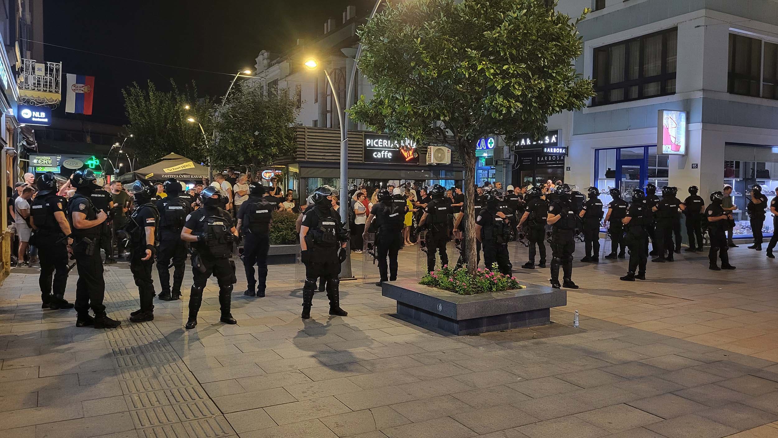 Međunarodna i Evropska federacija novinara traže od srpske policije da zaustavi nasilje nad novinarima