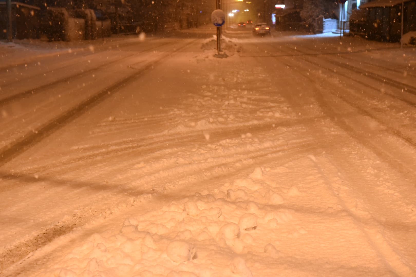 Srbija Centar - SRCE: Samo dvadesetak centimetara snega bilo je dovoljno da se vidi stepen razaranja države