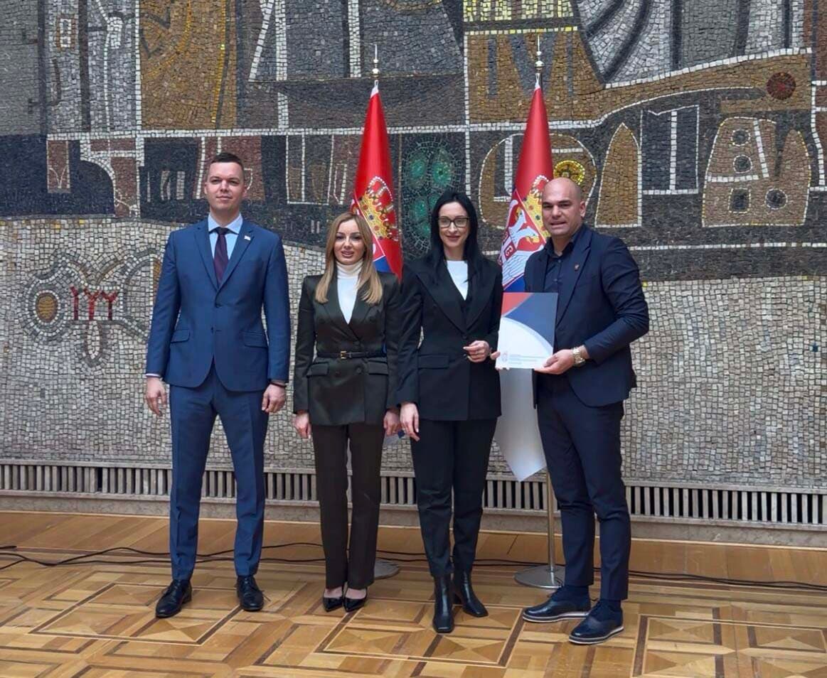 Čačak dobio 3,5 miliona dinara za kupovinu vozila za pomoć ženama na seoskom području