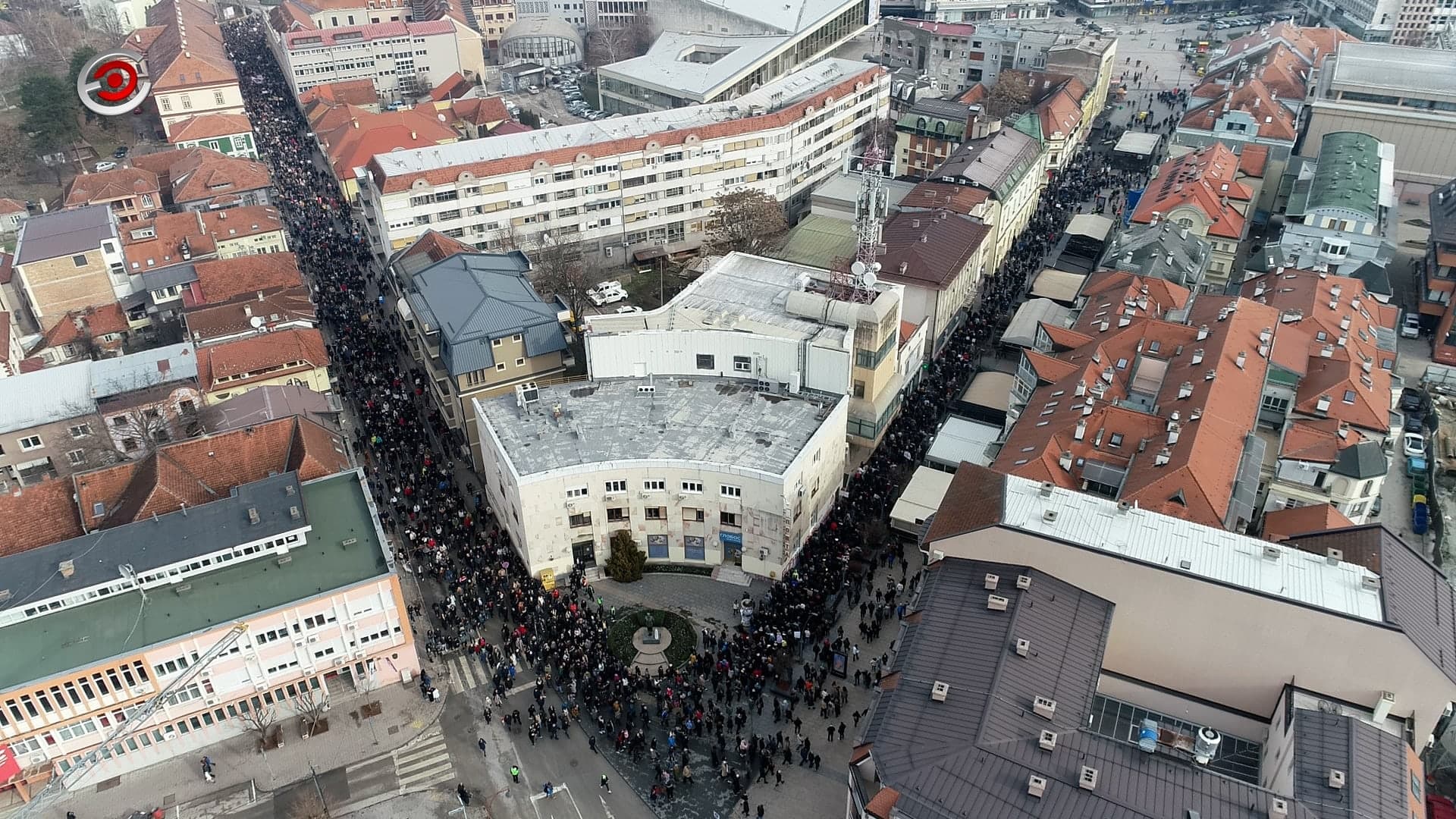 U ponedeljak dva velika okupljanja u Čačku: Studenti organizuju celodnevni program, naprednjaci na Ljubiću